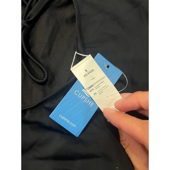 NWT Cupshe 3 keyhole black swim suit - Picture 3 of 4